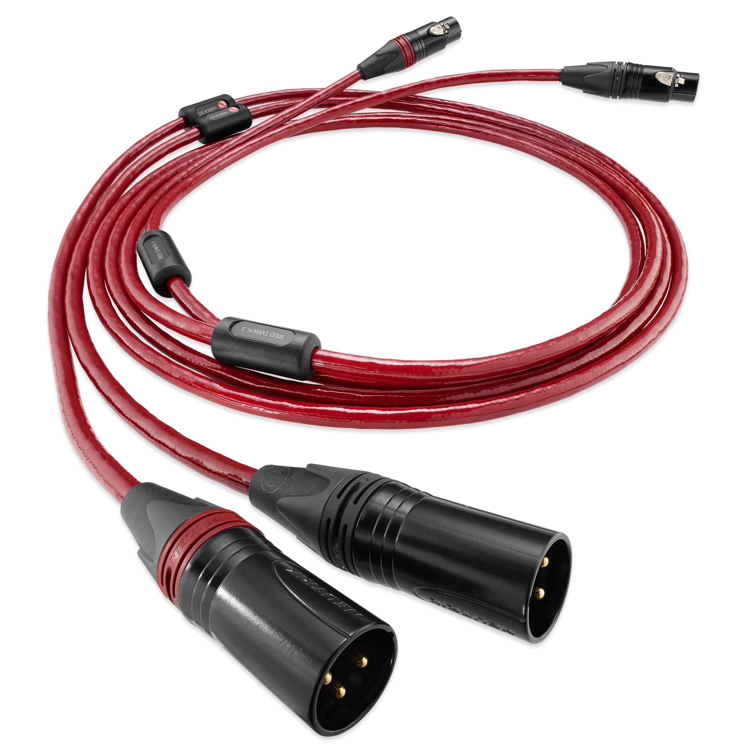 Gestapeld van 9 beelden. Methode=B (R=8,S=4) Nordost Leif 3 Red Dawn analoge interconnect XLR